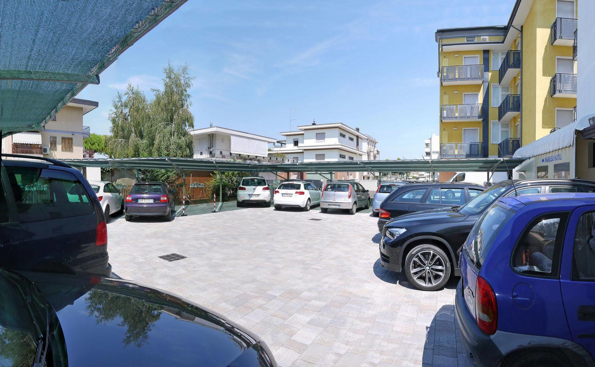 Bellaria Hotel 2*